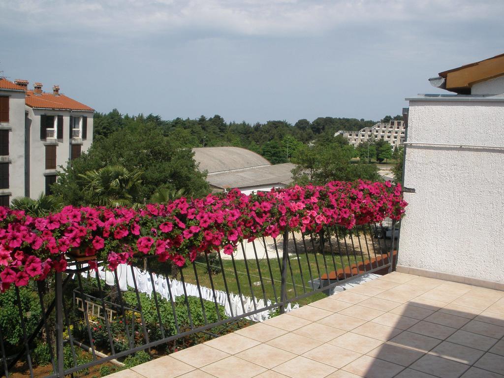 Apartments Timi Poreč Buitenkant foto